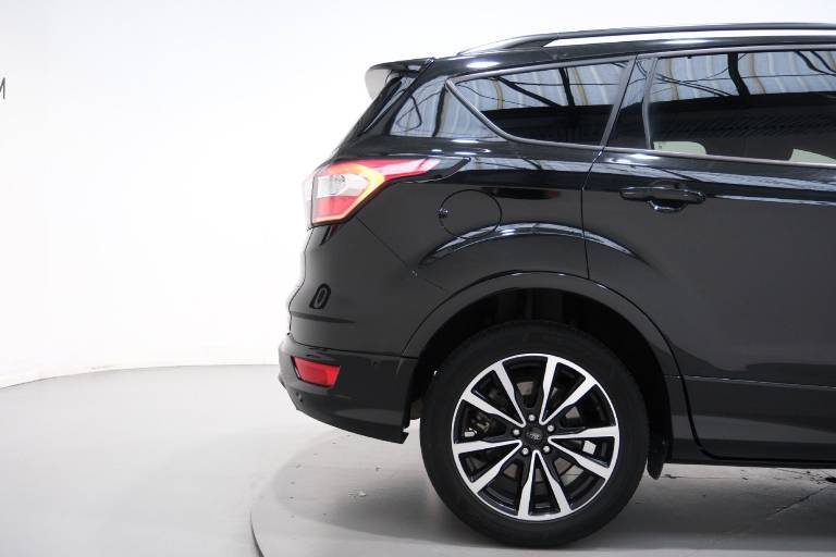 FORD Kuga 48