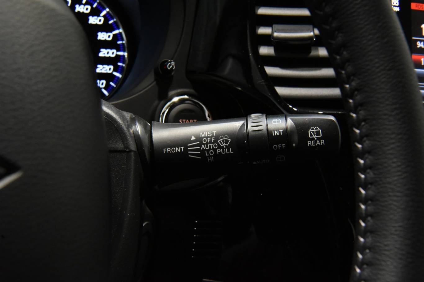 MITSUBISHI Outlander 25