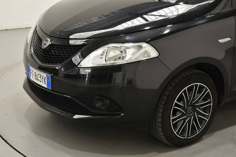 LANCIA Ypsilon 35