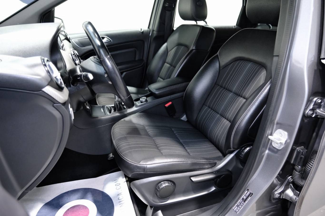 MERCEDES-BENZ B 200 6