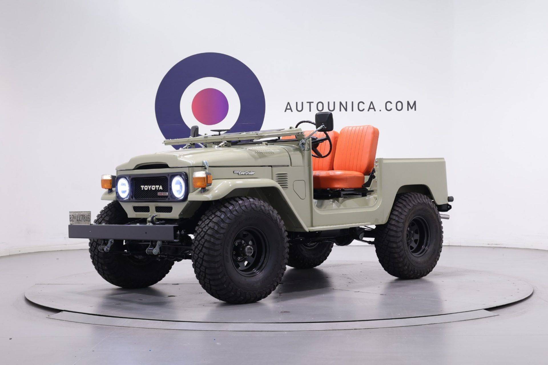 TOYOTA Land Cruiser