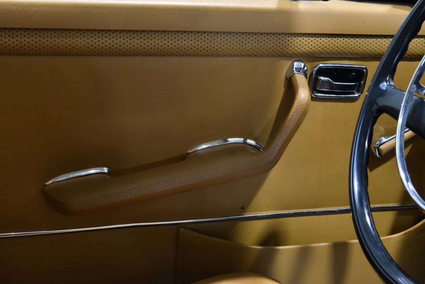 MERCEDES-BENZ S 280 42