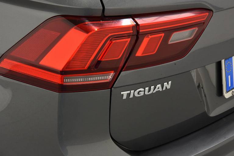 VOLKSWAGEN Tiguan 44