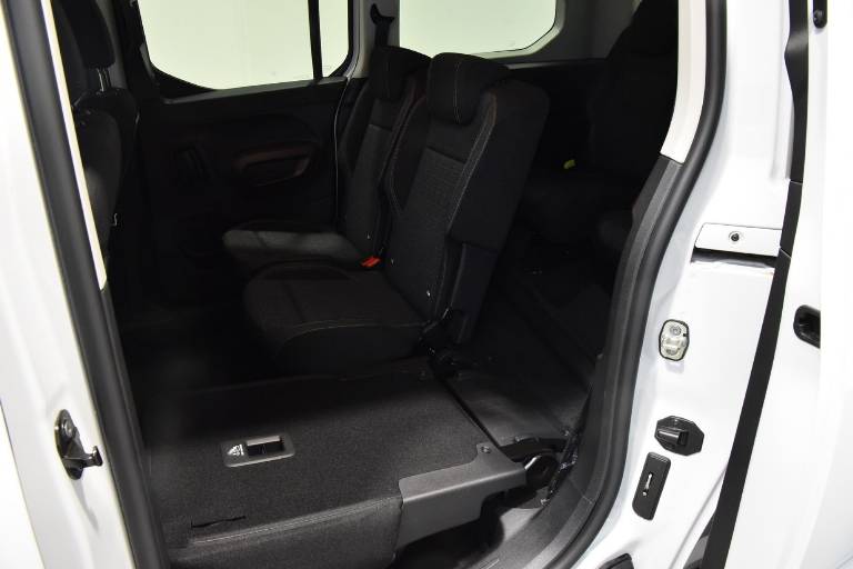 PEUGEOT Rifter 36