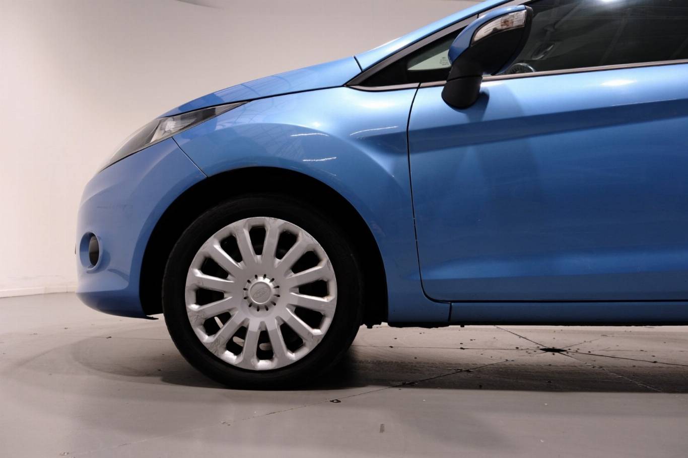 FORD Fiesta 11
