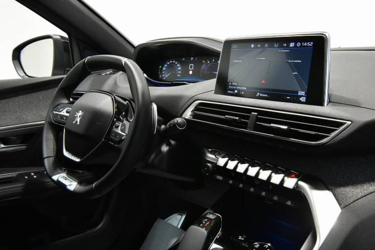 PEUGEOT 5008 29