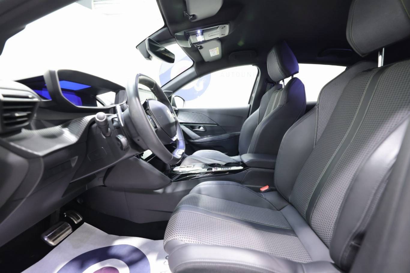 PEUGEOT 208 20