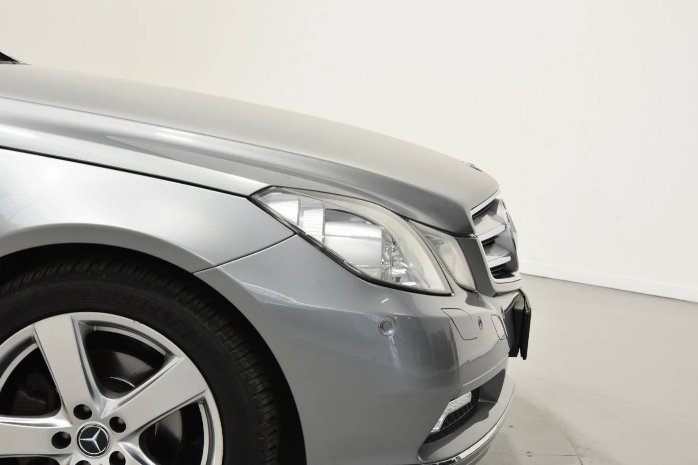 MERCEDES-BENZ E 220 35