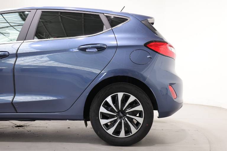 FORD Fiesta 32
