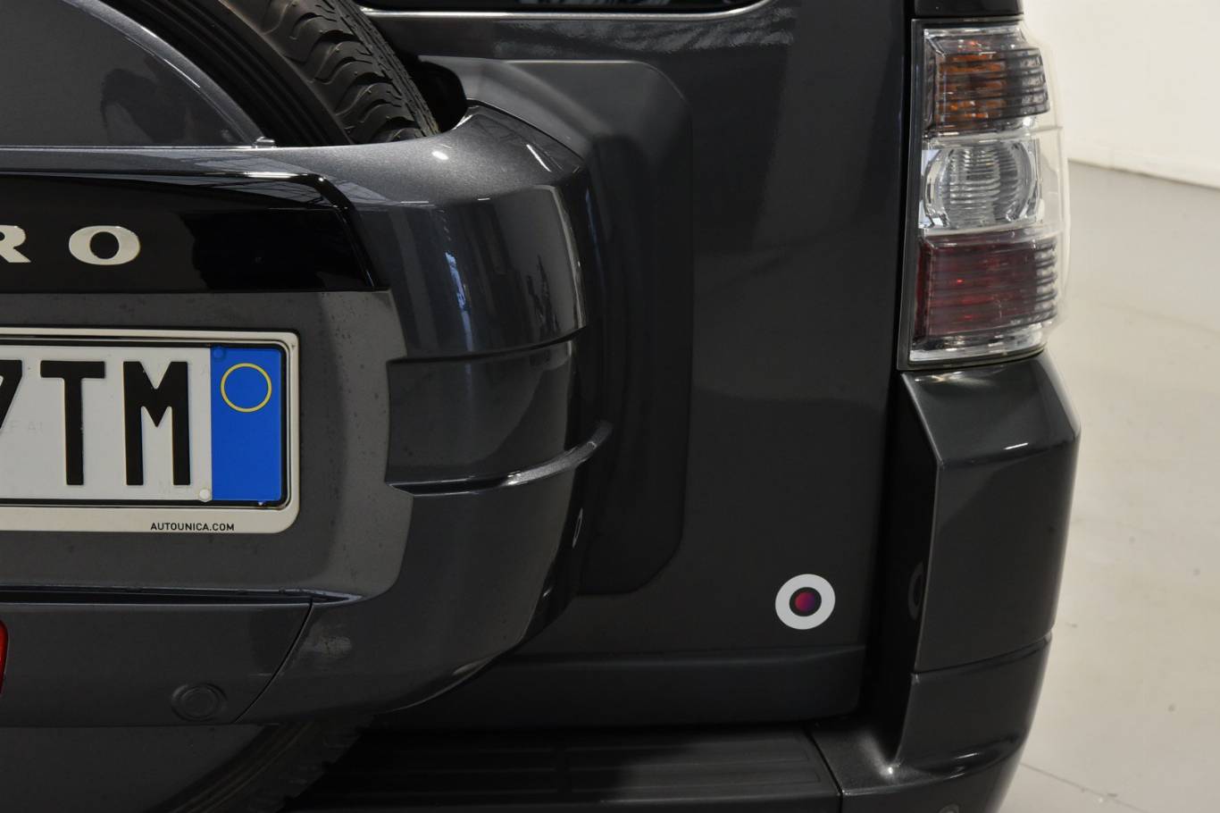 MITSUBISHI Pajero 18