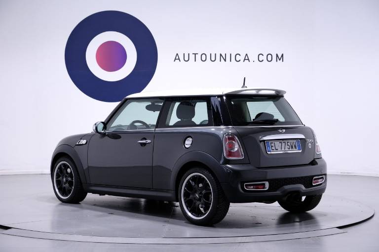 MINI Cooper S 22