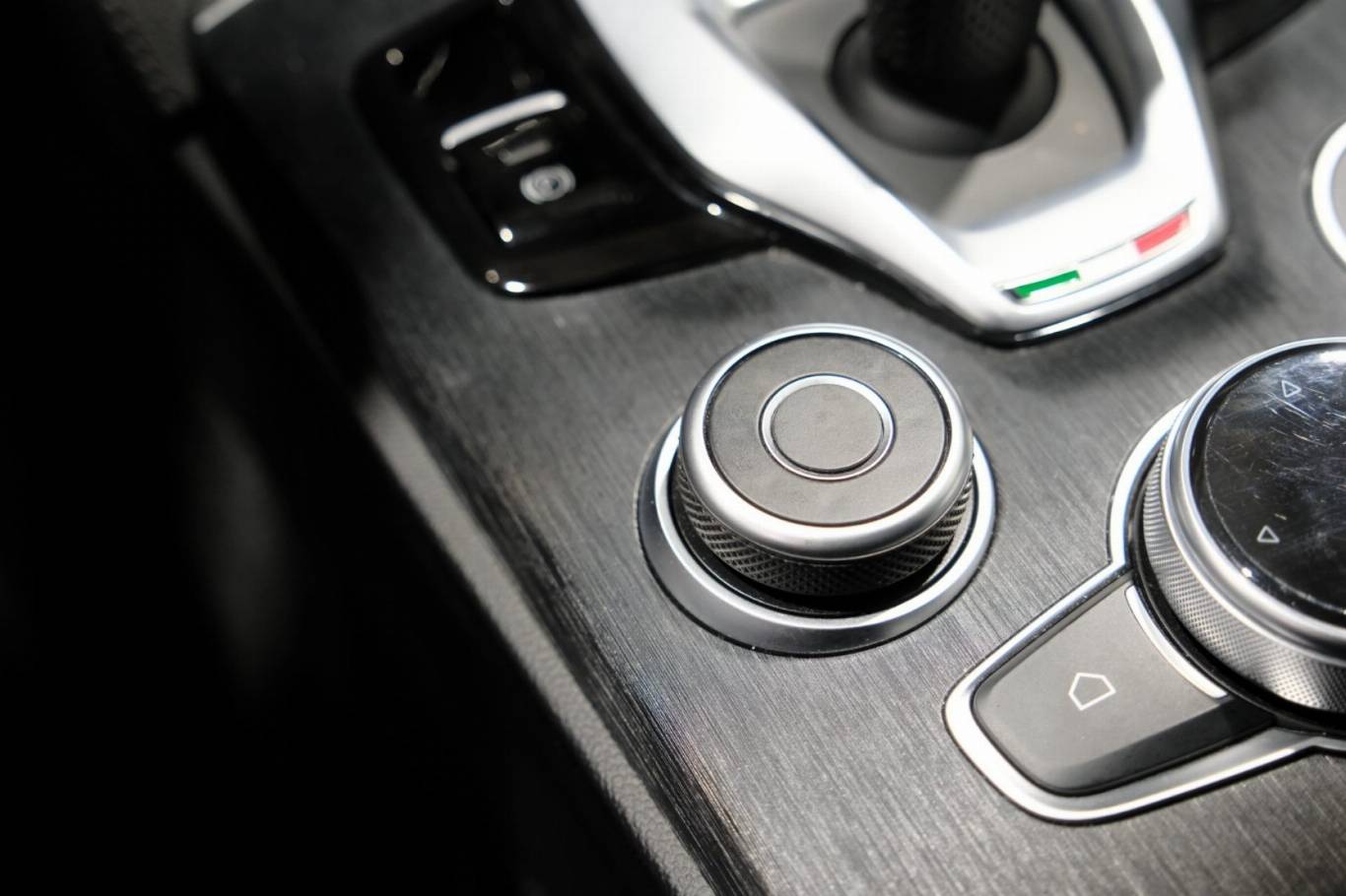 ALFA ROMEO Stelvio 26