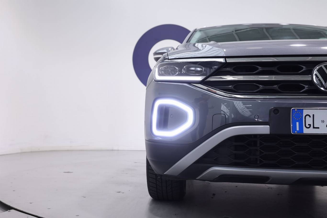 VOLKSWAGEN T-Roc 40