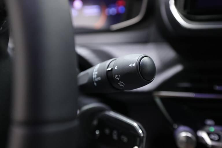 PEUGEOT 2008 25