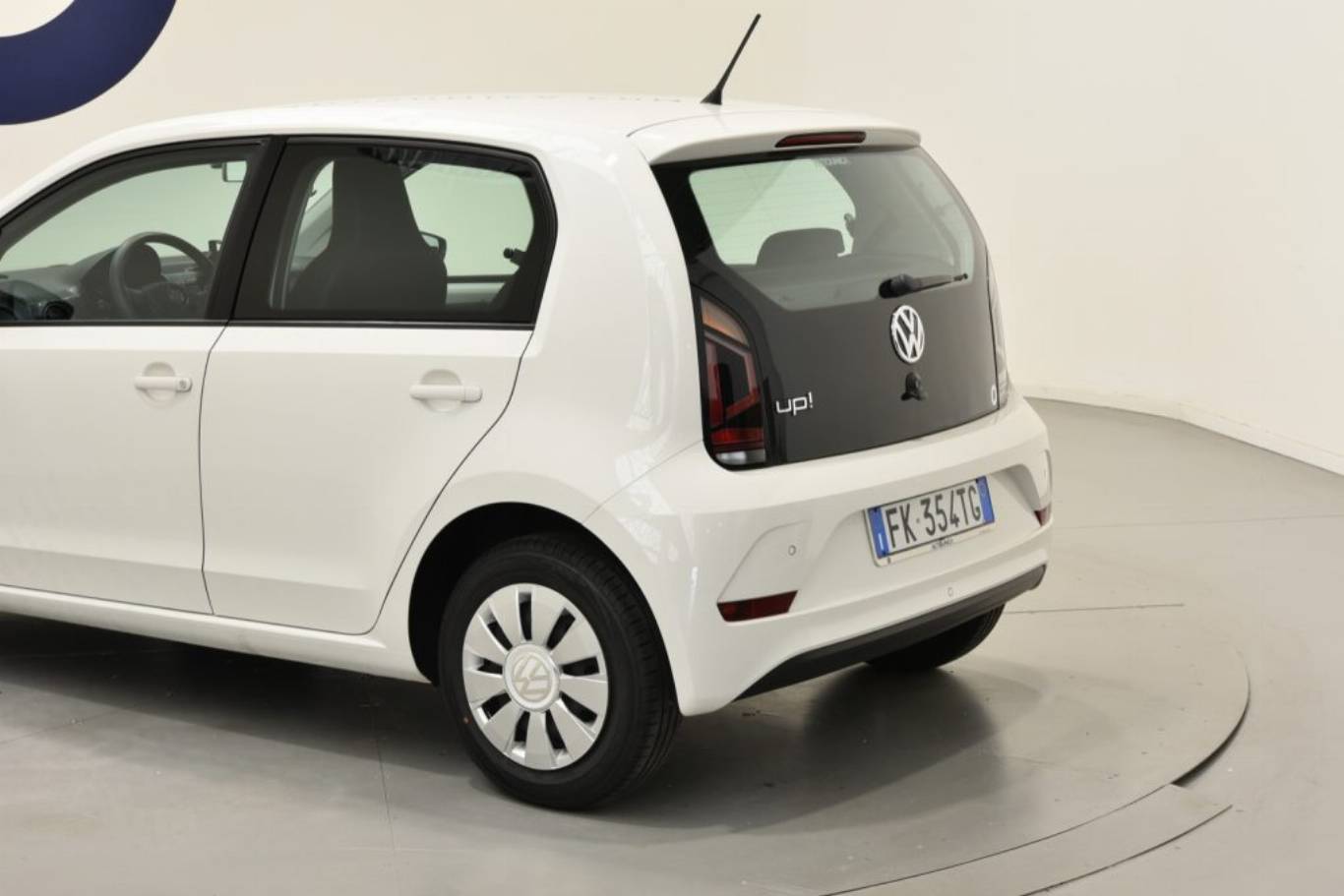 VOLKSWAGEN Up! 35