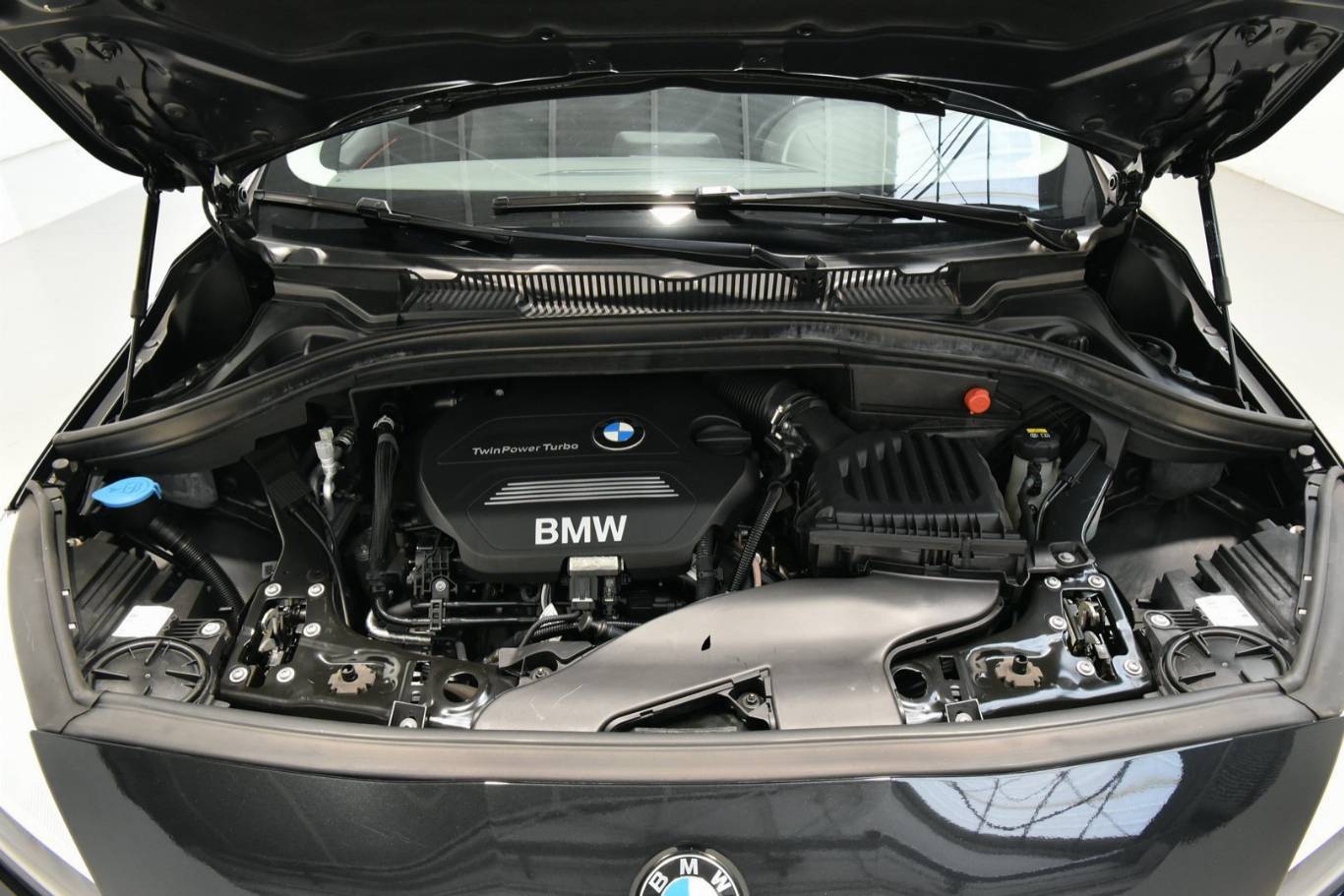 BMW 218 12