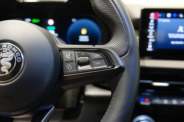 ALFA ROMEO Tonale 24