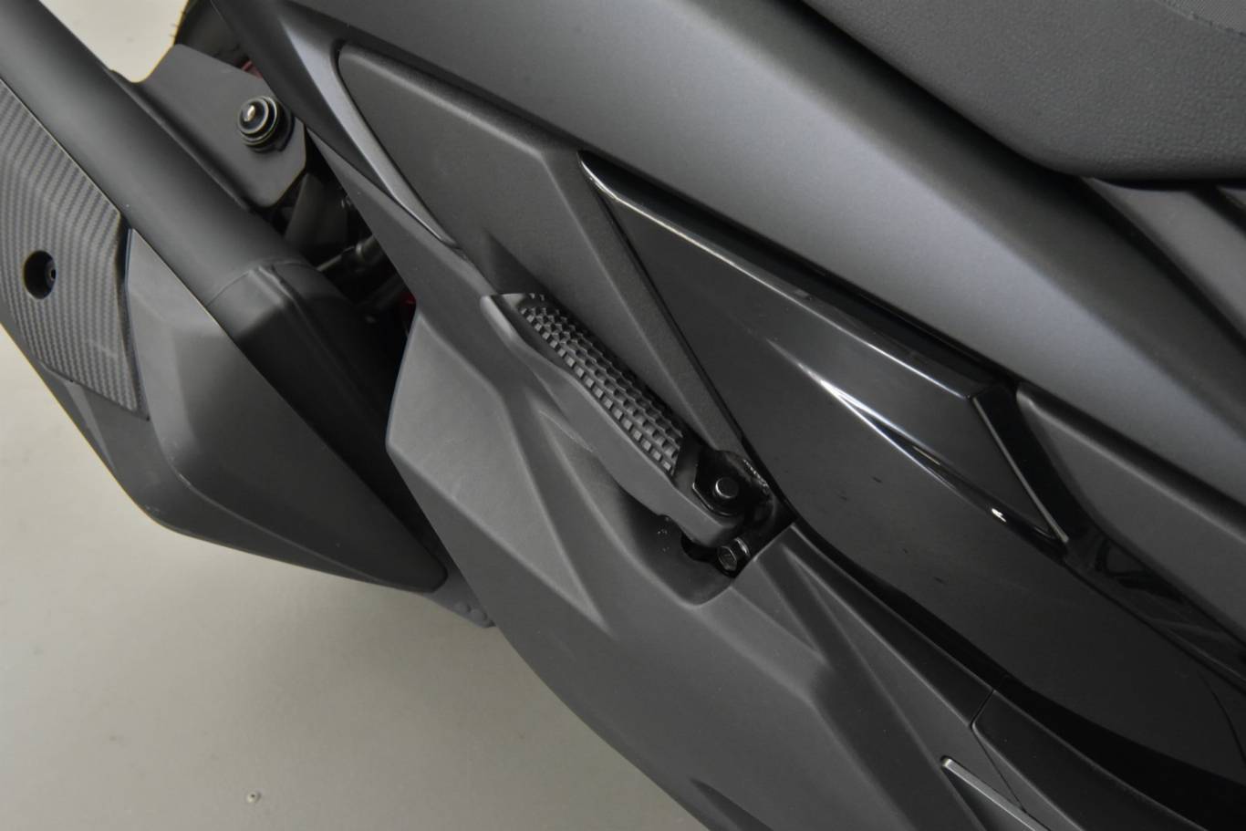 SUZUKI Burgman AN 400 42