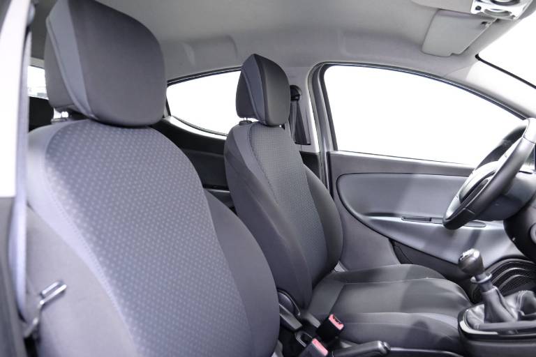 LANCIA Ypsilon 53