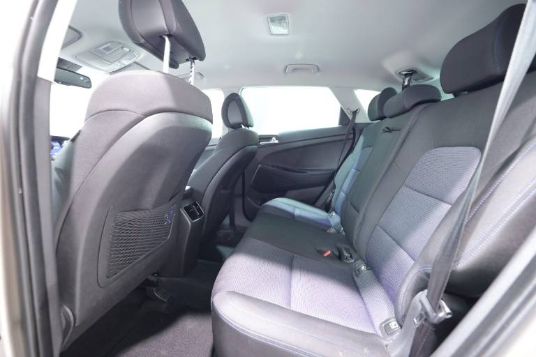 HYUNDAI Tucson 34