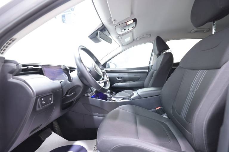 HYUNDAI Tucson 18