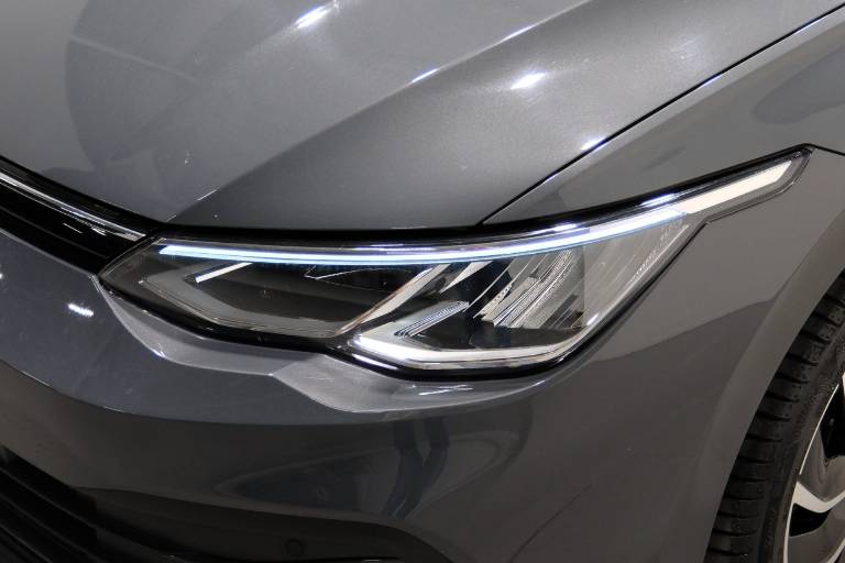 VOLKSWAGEN Golf Variant 12