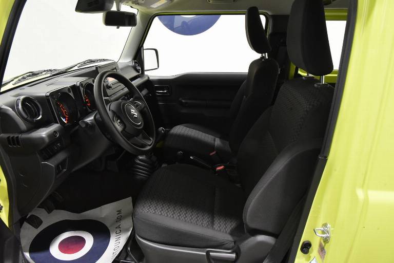 SUZUKI Jimny 4
