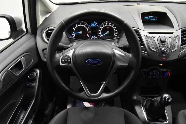 FORD Fiesta 23