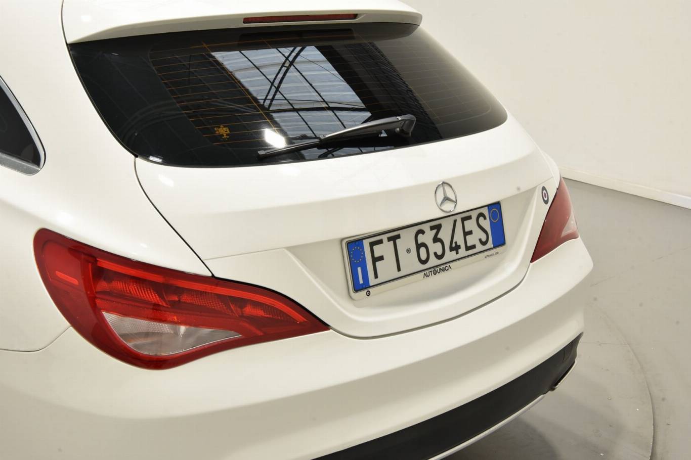 MERCEDES-BENZ CLA 180 39