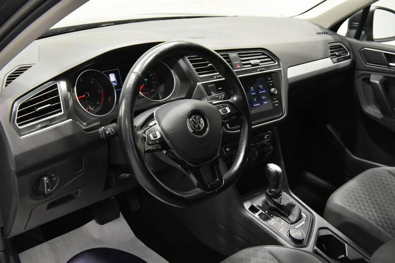 VOLKSWAGEN Tiguan 3