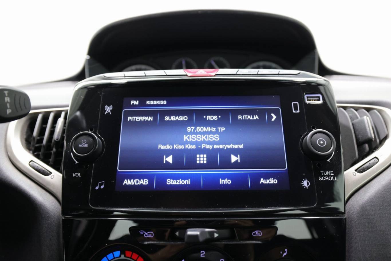 LANCIA Ypsilon 9