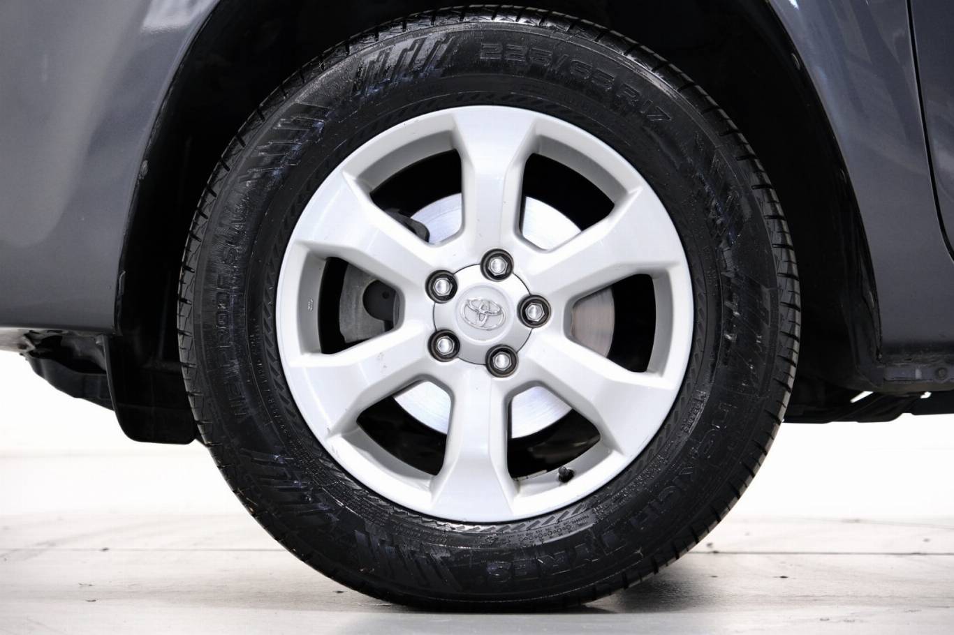 TOYOTA RAV 4 MY23 15