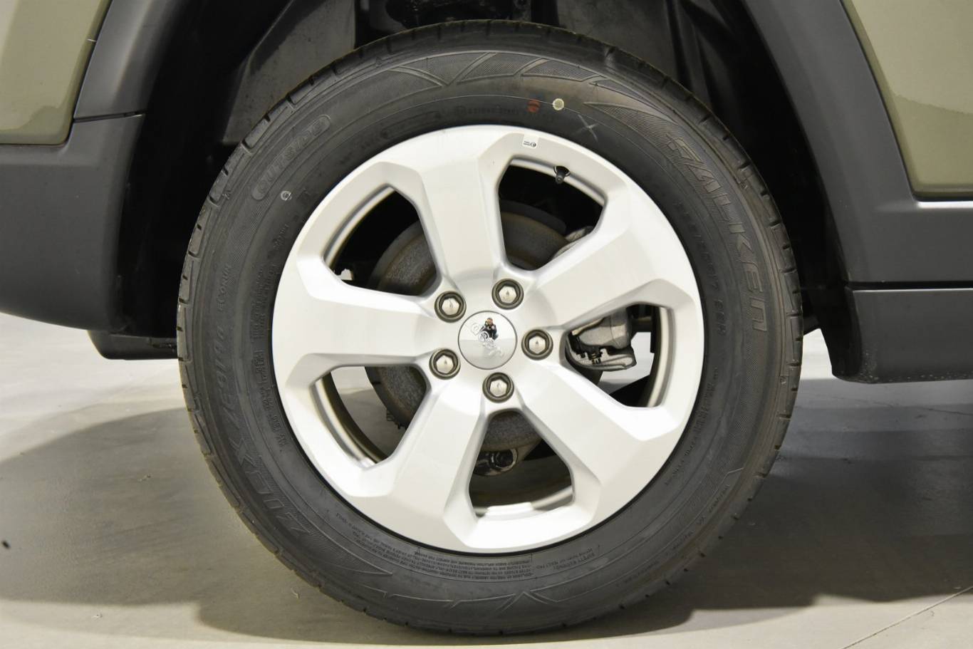 JEEP Compass 33
