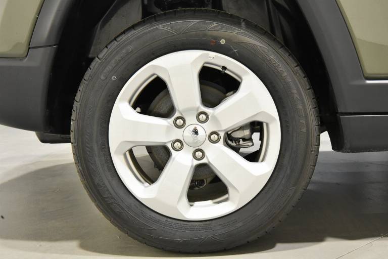 JEEP Compass 33