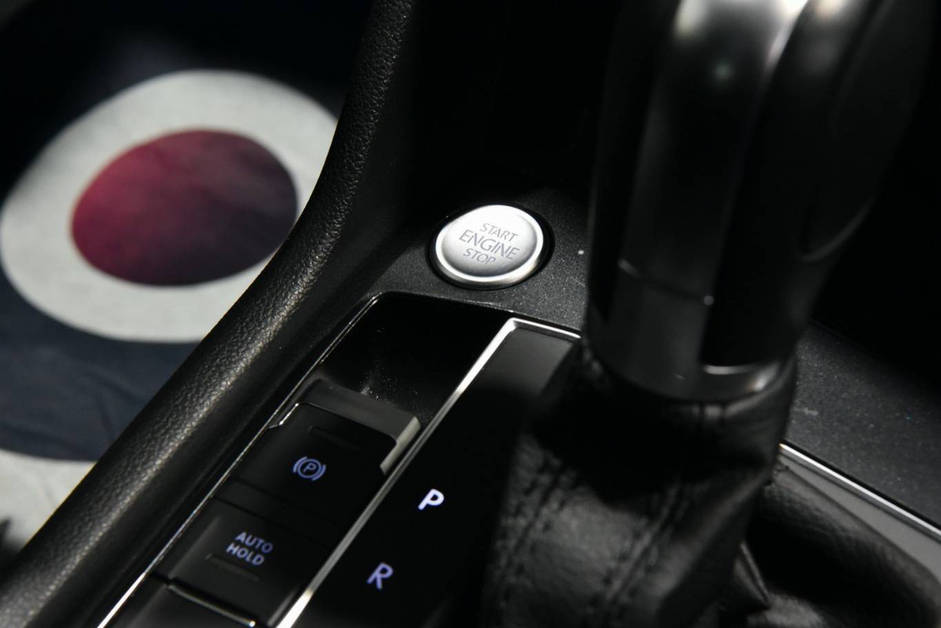 VOLKSWAGEN Tiguan 49