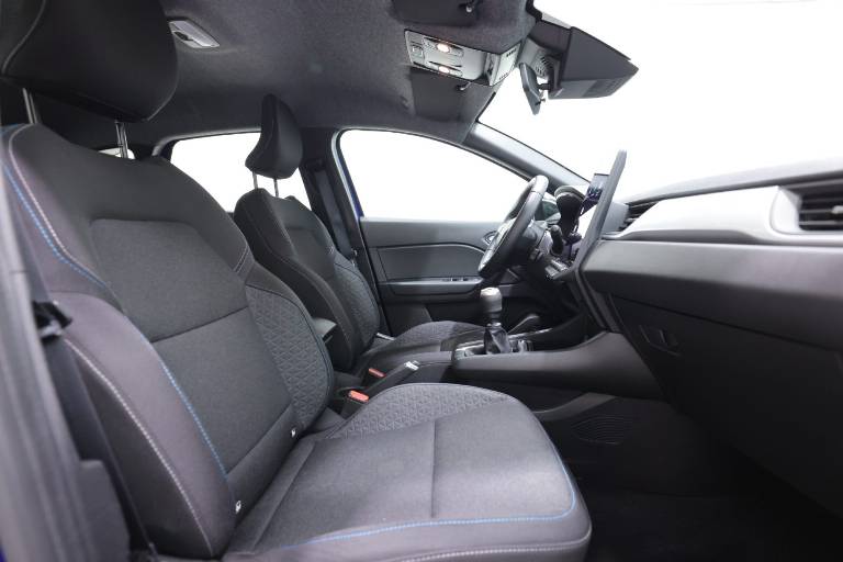 RENAULT Captur 43