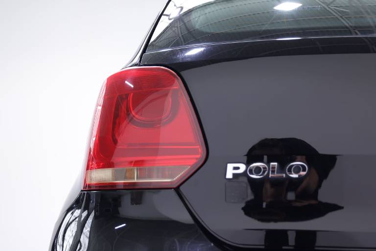 VOLKSWAGEN Polo 31