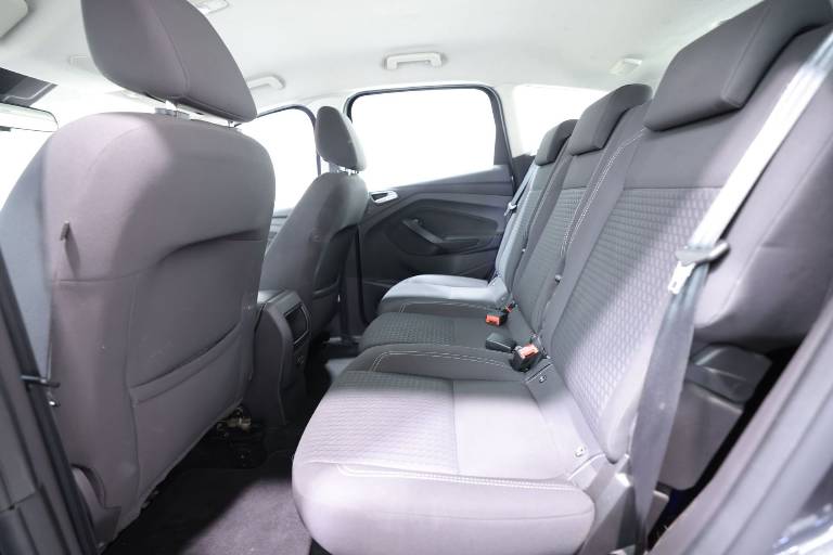 FORD C-Max 39