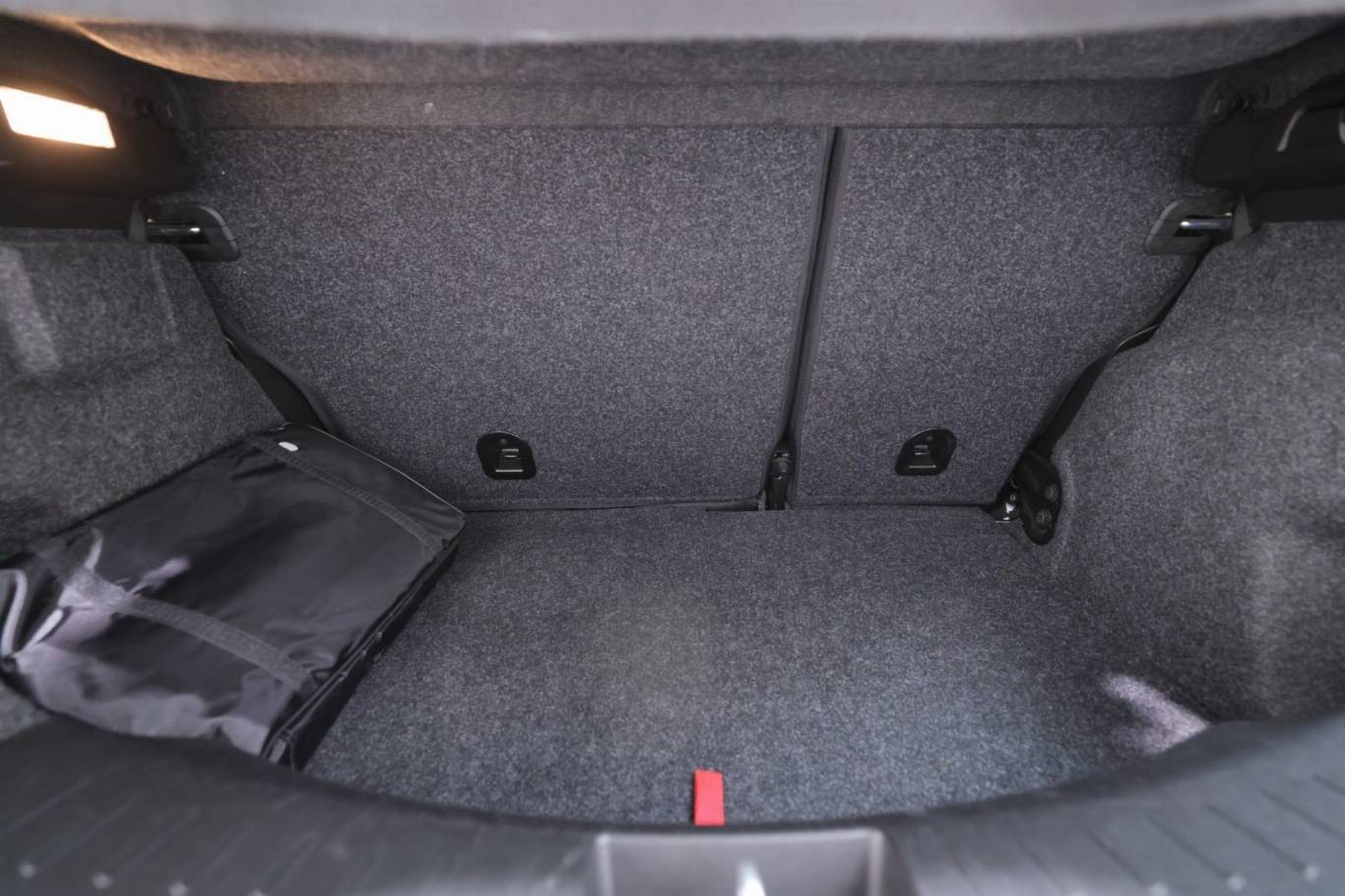 LANCIA Ypsilon 42