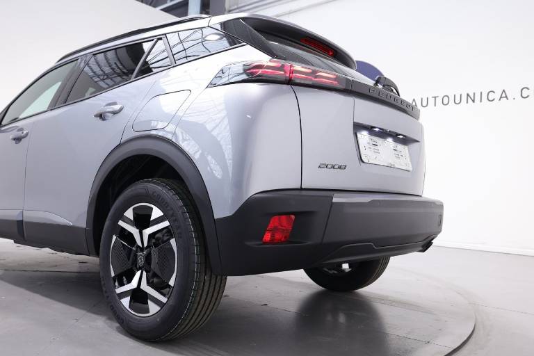 PEUGEOT 2008 54