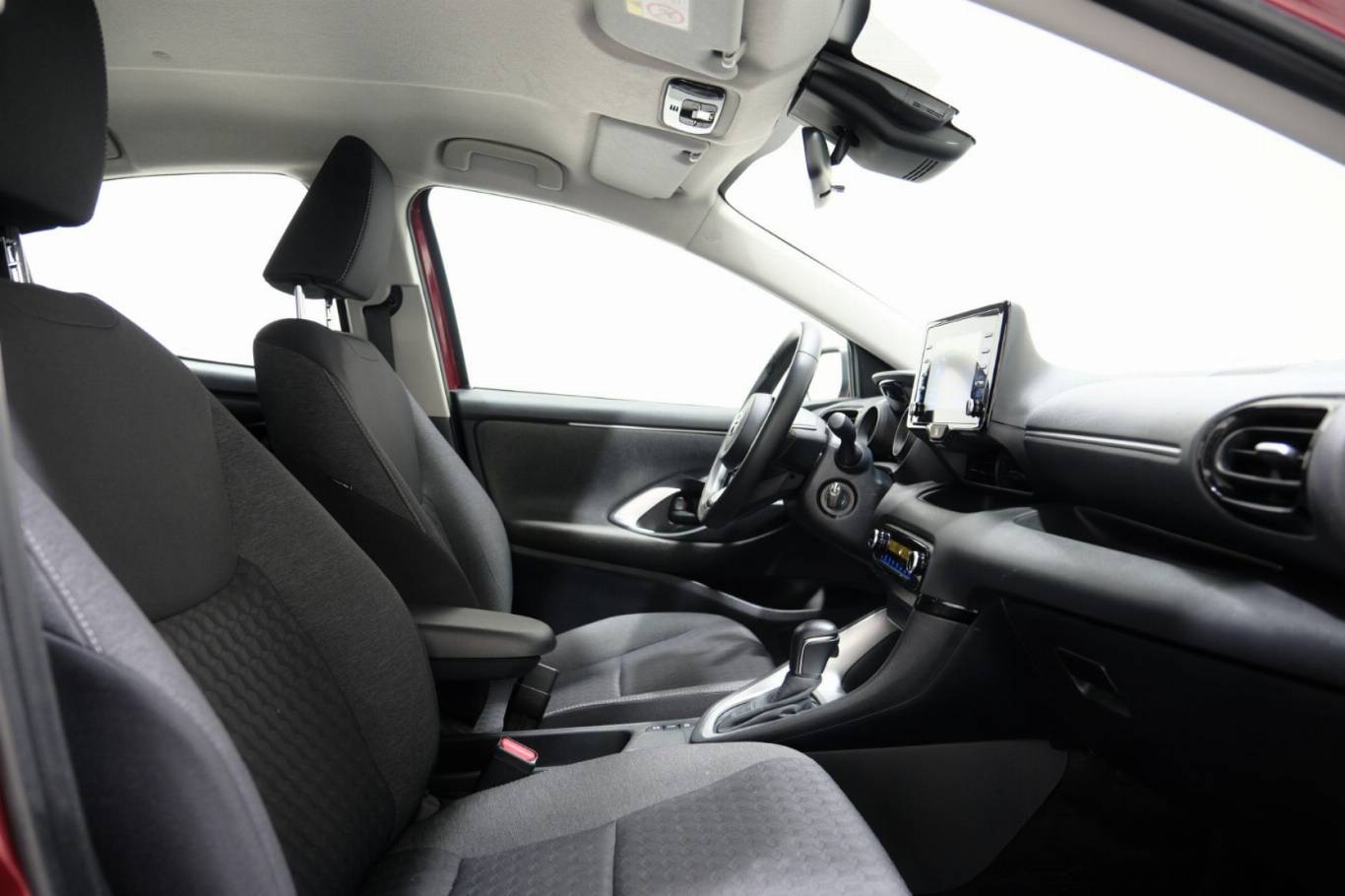 TOYOTA Yaris 58