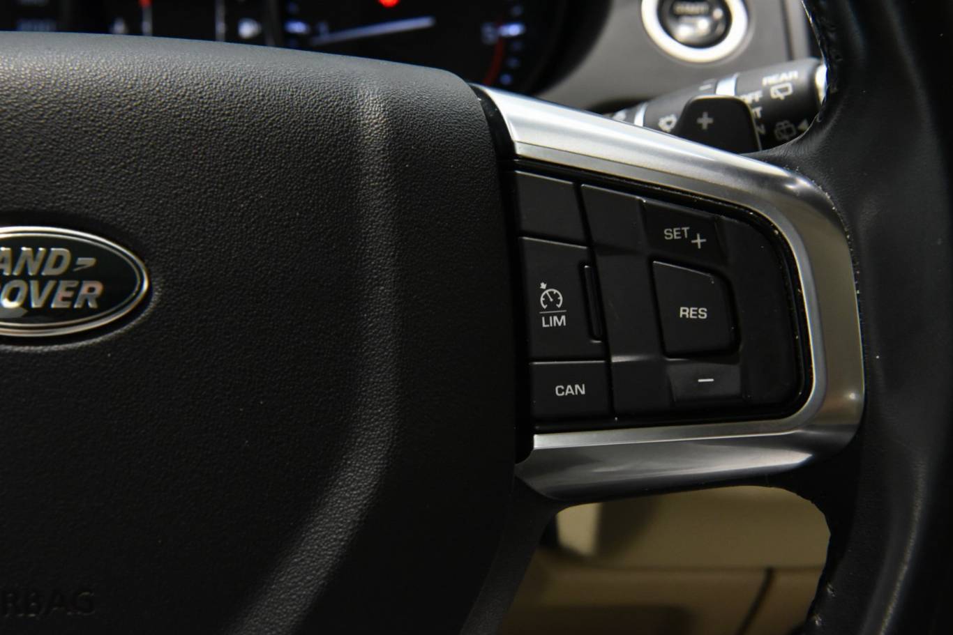 LAND ROVER Discovery Sport 8