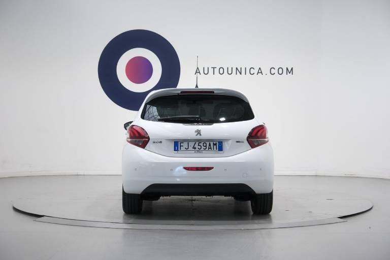 PEUGEOT 208 16