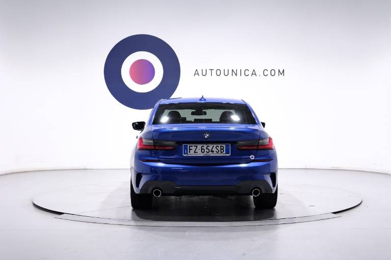 BMW 320 17