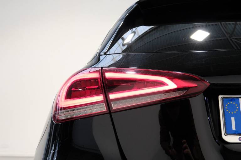 MERCEDES-BENZ A 200 48