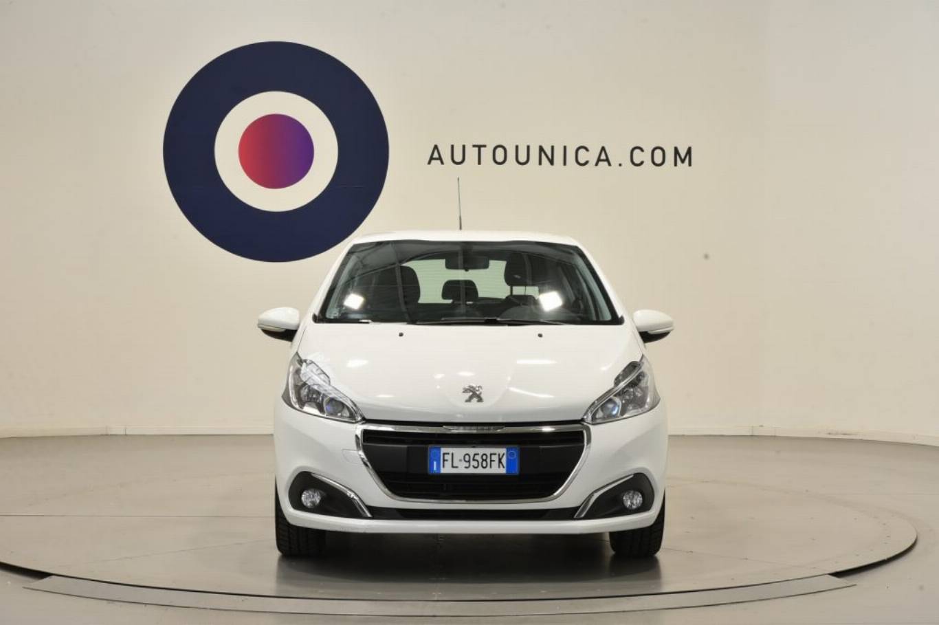 PEUGEOT 208 5