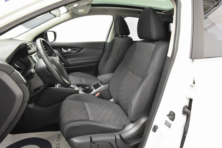 NISSAN Qashqai 4