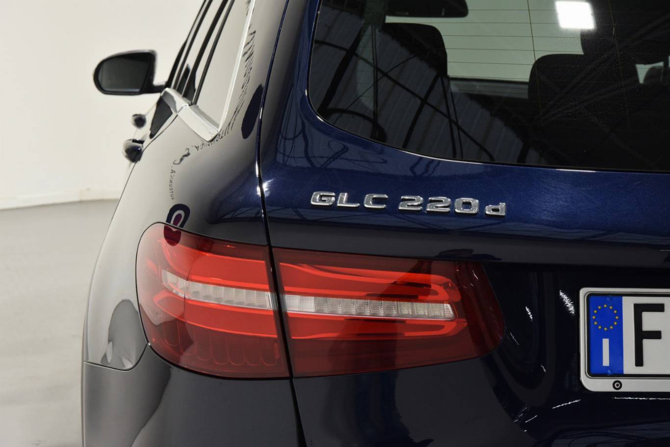 MERCEDES-BENZ GLC 220 17