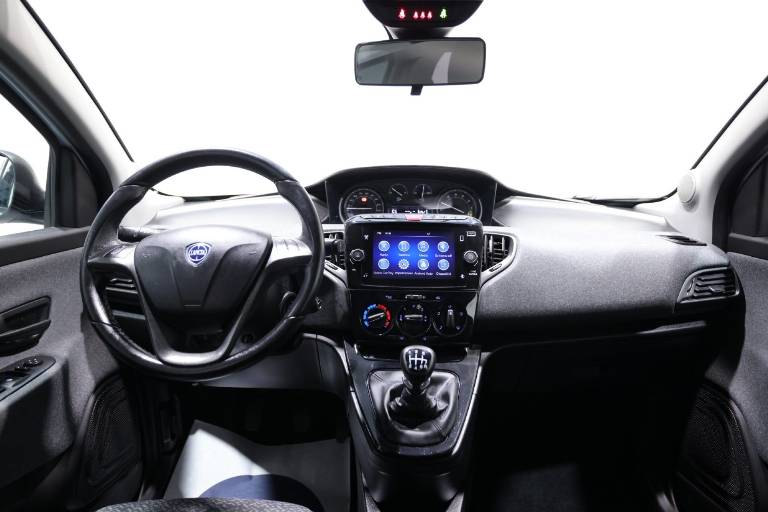 LANCIA Ypsilon 10