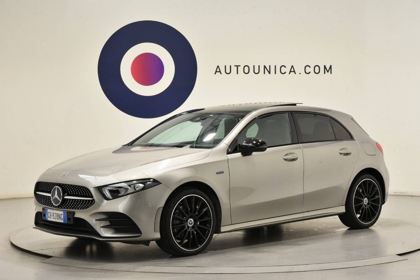 MERCEDES-BENZ A 250 1